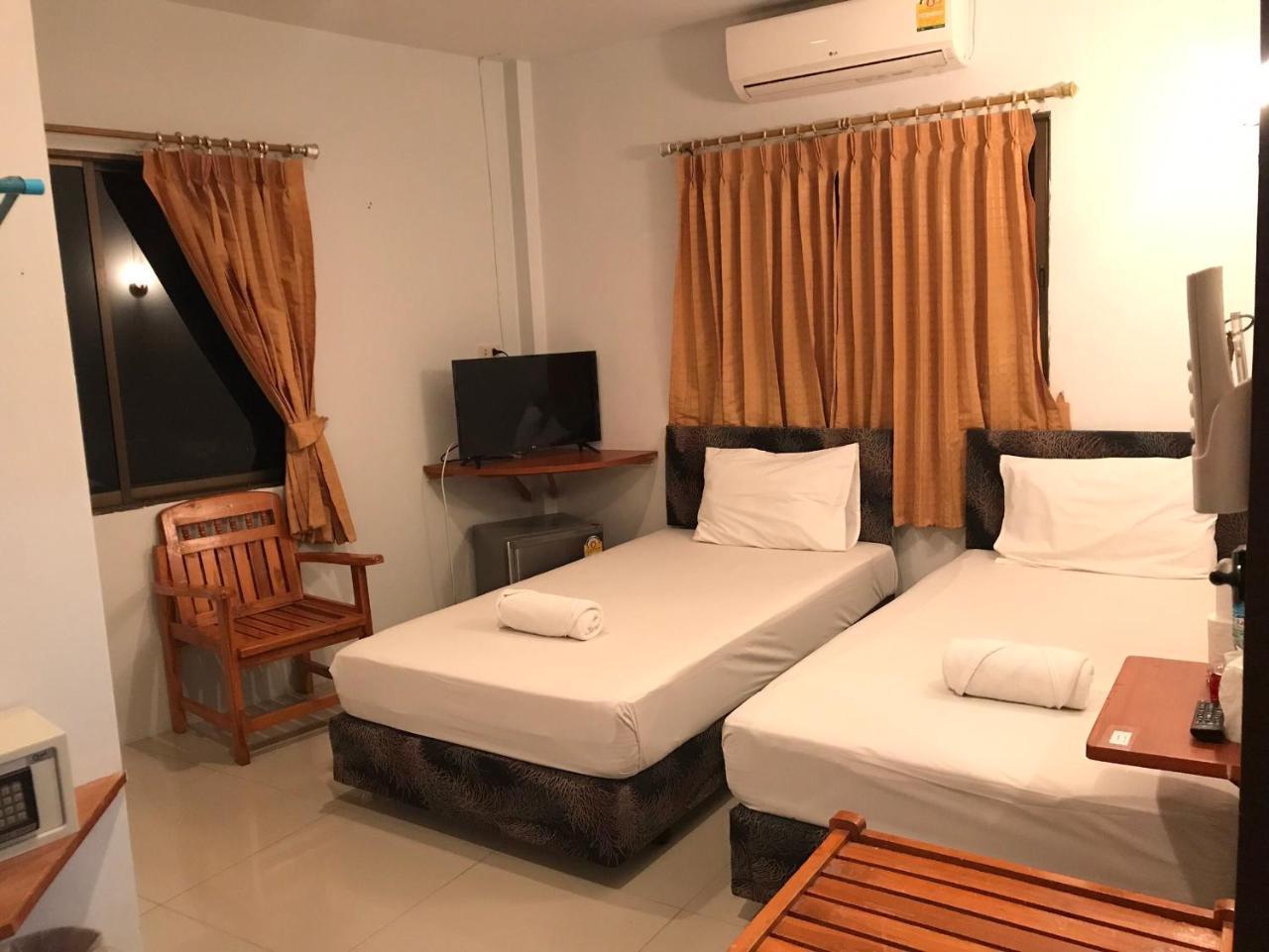 Twin Place At Kamala Beach Exterior photo